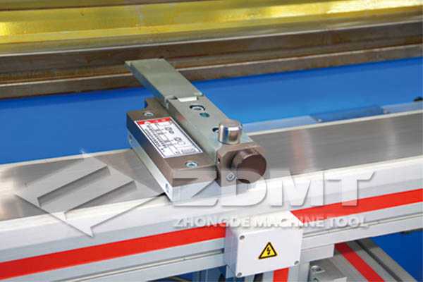 挡指.jpg 挡指.jpg