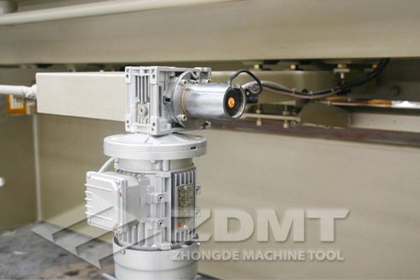 后挡料.jpg 后挡料.jpg