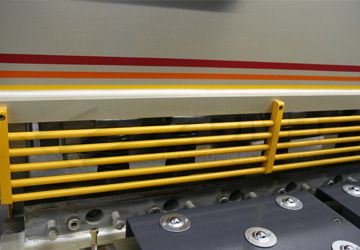 简略单纯式防护栏和球面任务台.jpg 简略单纯式防护栏和球面任务台.jpg